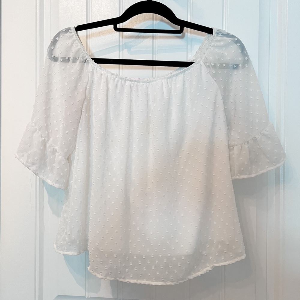 Pink Lily | White Off-the-Shoulder Top | Size S